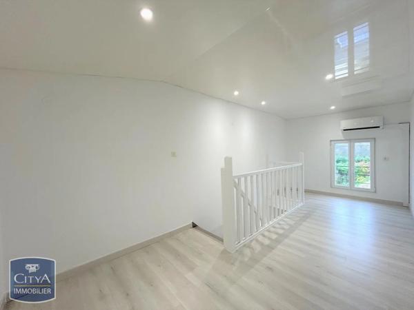 Maison à louer 2 pièces 28.57m²