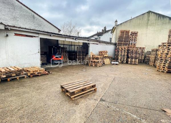 Immeuble mixte de 90 m²