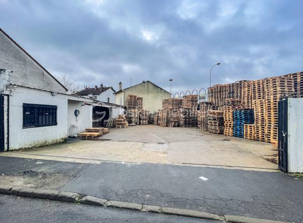 Immeuble mixte de 90 m²