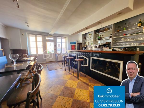 Local d activites de 208 m²