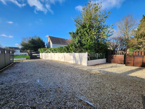 Local d activites de 208 m²