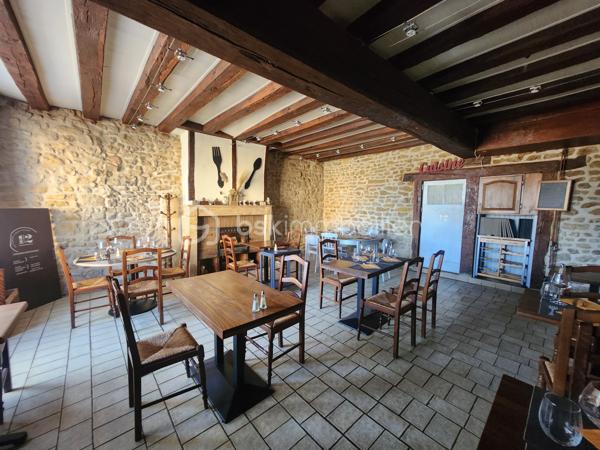 Local d activites de 208 m²