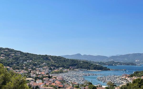 Appartement à vendre    3 pièces • 52 m2 Saint-Mandrier-sur-Mer