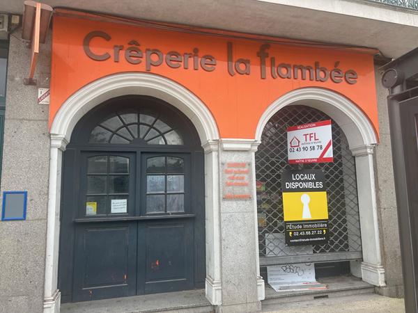 Laval Local commercial centre ville 20 m²