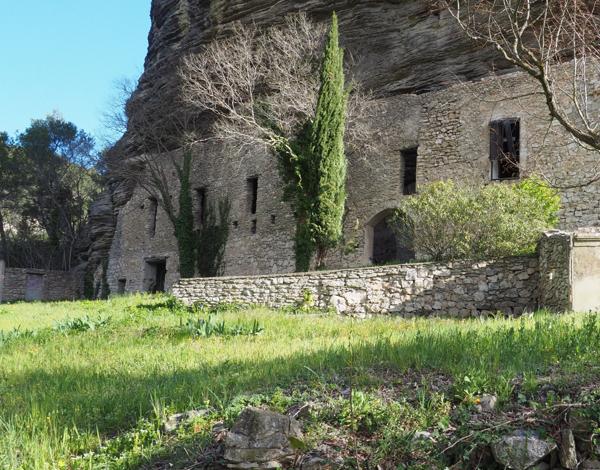 Fontaine-de-Vaucluse (84800) Remise à rénover à Fontaine de Vaucluse