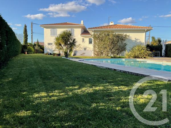Maison à vendre  7 pièces - 200 m 2   EYSINES  - 33