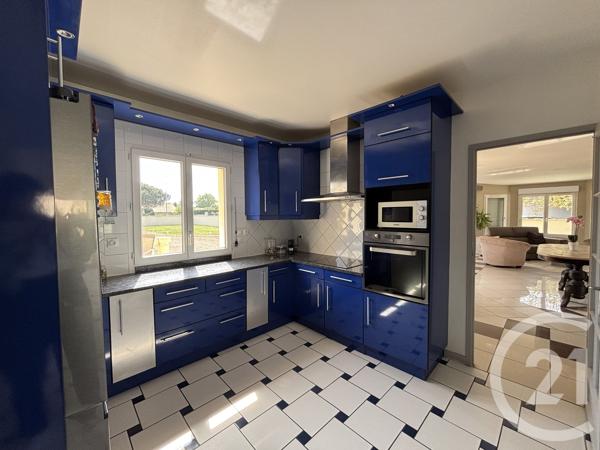 Maison à vendre  7 pièces - 200 m 2   EYSINES  - 33