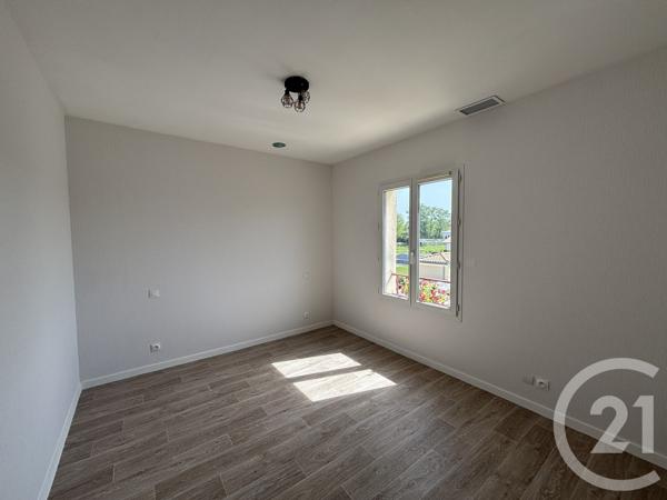 Maison à vendre  7 pièces - 200 m 2   EYSINES  - 33