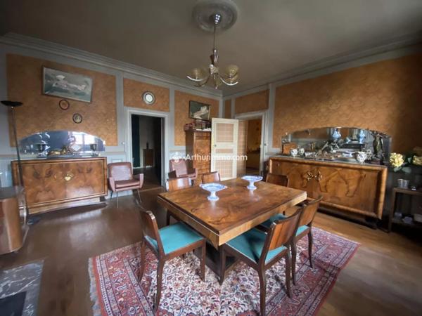 Vente Maison 10 pièces 276 m2 à Saint-Georges-de-Luzençon