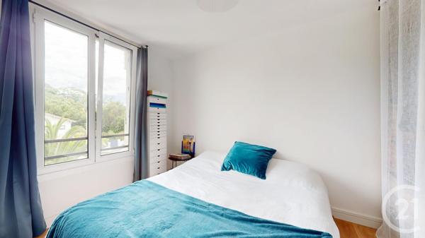 Appartement F4 à vendre  4 pièces - 84,25 m 2   BIARRITZ  - 64