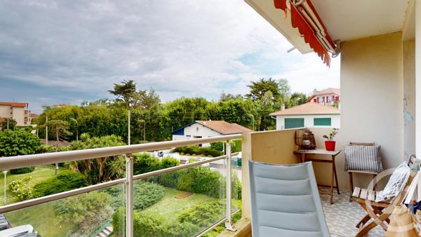 Appartement F4 à vendre  4 pièces - 84,25 m 2   BIARRITZ  - 64