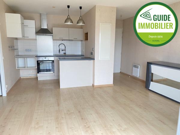 SOUS COMPROMIS DE VENTE. APPARTEMENT T2 PROCHE DU CENTRE VILLE DE GUIDEL