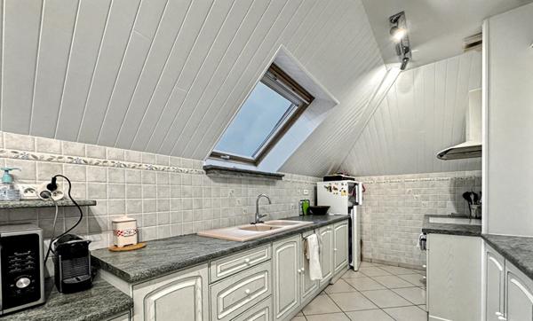 T4 DERNIER ÉTAGE -TERRASSE 50 m²-DOUBLE BOX-ST SÉBASTIEN SUR LOIRE,  
Saint sebastien sur loire 44230