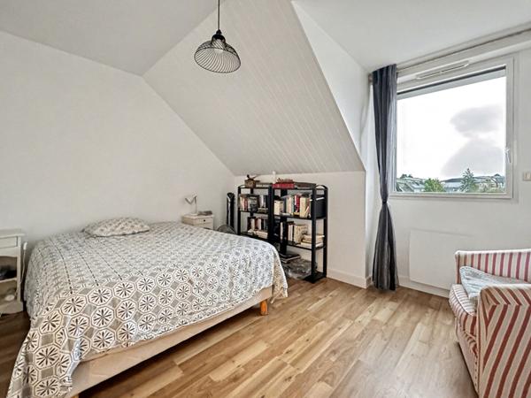 T4 DERNIER ÉTAGE -TERRASSE 50 m²-DOUBLE BOX-ST SÉBASTIEN SUR LOIRE,  
Saint sebastien sur loire 44230