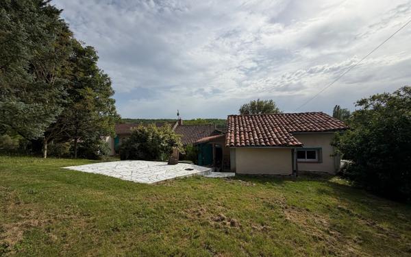 Maison à vendre    2 pièces •  Veilhes