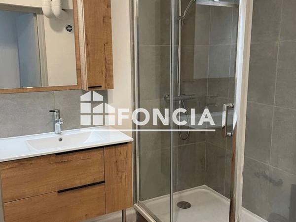 Location Appartement 3 pièces 66.53 m² - 4 GRAND RUE Tain L'hermitage 26600