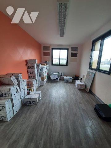 BATIMENT PROFESSIONNEL A VENDRE NOYEN SUR SARTHE