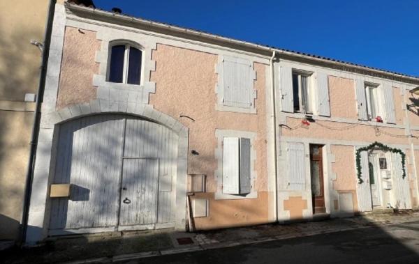 Vente Maison Villefagnan   