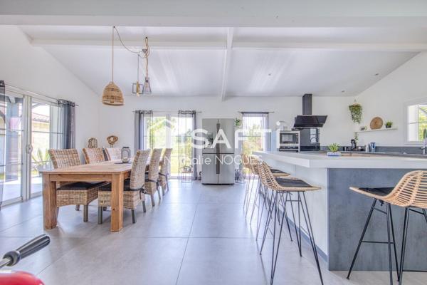 SAINT-LOUBES - PROPRIETE CONTEMPORAINE - DEPENDANCE ET GARAGE - DPE A