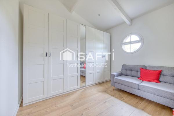 SAINT-LOUBES - PROPRIETE CONTEMPORAINE - DEPENDANCE ET GARAGE - DPE A