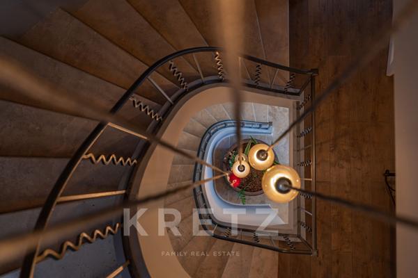 Exclusivité. Aix-en-Provence. Maison de charme rénovée , 5 chambres, piscine, appartement indépendan