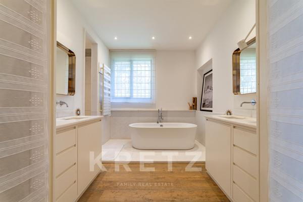 Exclusivité. Aix-en-Provence. Maison de charme rénovée , 5 chambres, piscine, appartement indépendan