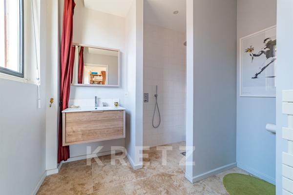 Exclusivité. Aix-en-Provence. Maison de charme rénovée , 5 chambres, piscine, appartement indépendan