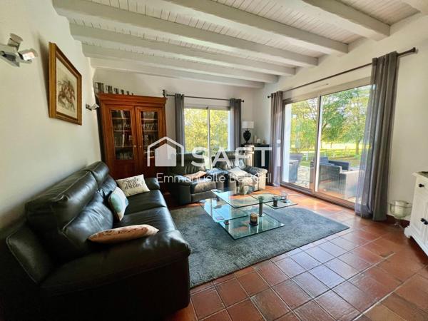 Maison 4 chambres - garage - carport - grand jardin