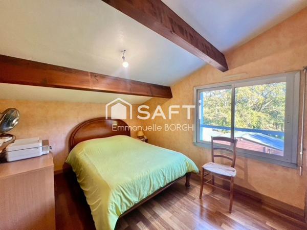 Maison 4 chambres - garage - carport - grand jardin