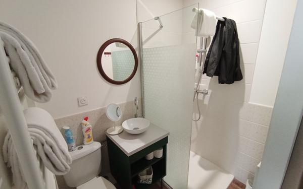 Immeuble à vendre    9 pièces •  Chinon