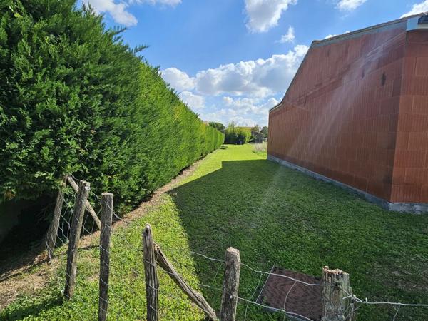 Vente Terrain 1021 m2 à La Grève-sur-Mignon