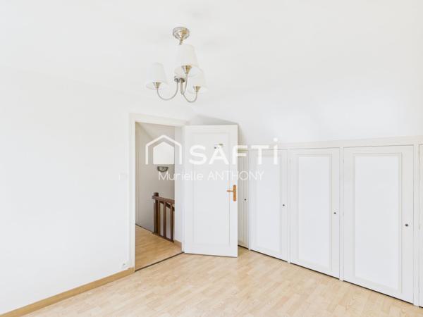 Rare-Maison de ville au cœur de Landivisiau