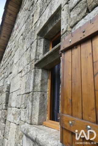 Maison à vendre 5 pièces 93 m² Burzet