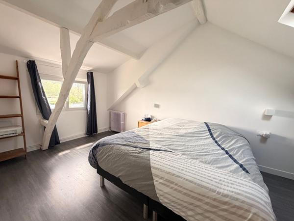 NOAILLES PROCHE MAISON SEJOUR COIN REPAS CUISINE AMENAGEE EQUIPEE SALLE D'EAU CHAMBRES CAVE TOTALE GARAGE JARDINS
