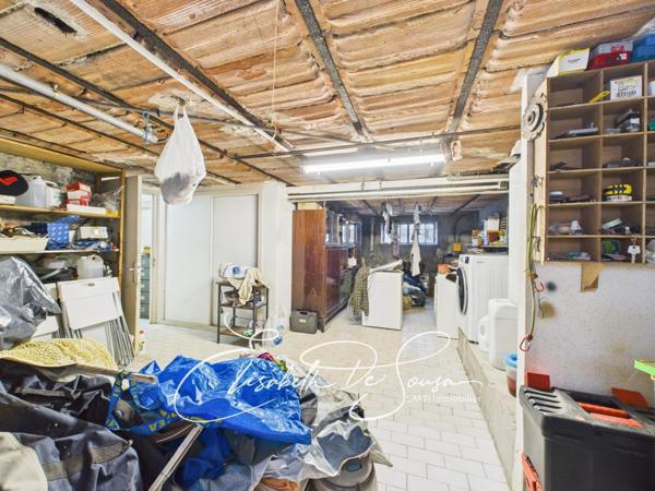 Maison familiale avec dépendance à deux pas du centre