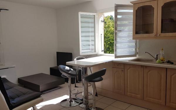 Appartement à louer    1 pièce •  Allonzier-la-Caille