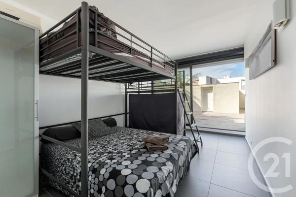 Appartement F5 à vendre  5 pièces - 115,94 m 2   LE GRAU DU ROI  - 30