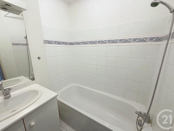 Appartement F2 à vendre  2 pièces - 47 m 2   PAMIERS  - 09