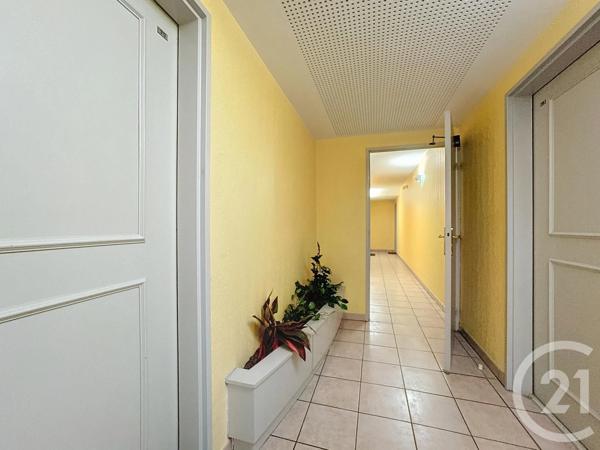Appartement F2 à vendre  2 pièces - 47 m 2   PAMIERS  - 09