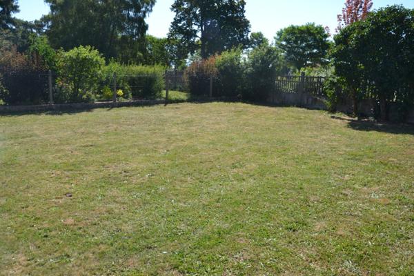 EXCLUSIVITE ! Centre sainte Sigolène Maison de plus de 100m2 avec garage sur 700 m2 de terrain