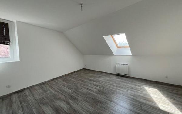 Maison à louer    6 pièces •  Conchy-les-Pots