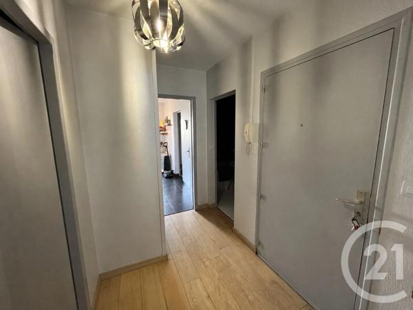 Appartement T2 à vendre  2 pièces - 52 m 2   LANNEMEZAN  - 65