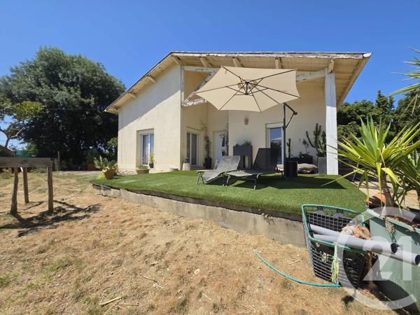 Appartement T3 à vendre  3 pièces - 84 m 2   CARBONNE  - 31
