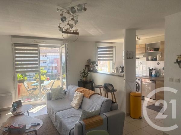 Appartement T3 à vendre  3 pièces - 84 m 2   CARBONNE  - 31