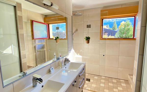 Maison à vendre    6 pièces • 212 m2 Lans-en-Vercors