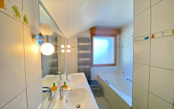 Maison à vendre    6 pièces • 212 m2 Lans-en-Vercors