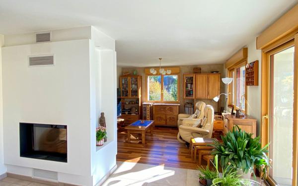 Maison à vendre    6 pièces • 212 m2 Lans-en-Vercors