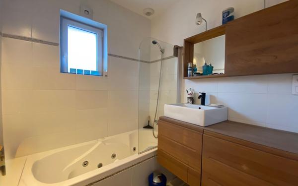 Maison à vendre    5 pièces • 152 m2 Séné