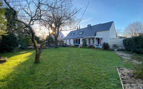 Maison à vendre    5 pièces • 152 m2 Séné