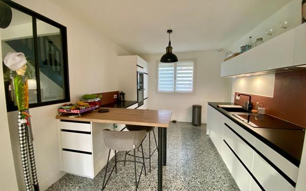 Maison à vendre    5 pièces • 152 m2 Séné